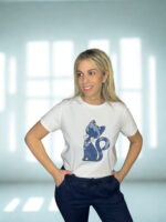 ΜΠΛΟΥΖΑ ΜΕ ΚΟΝΤΑ ΜΑΝΙΚΙΑ CAT LOVE ΜΕ ΤΖΙΝ ΛΕΠΤΟΜΕΡΕΙΑ ΣΕ ΛΕΥΚΟ