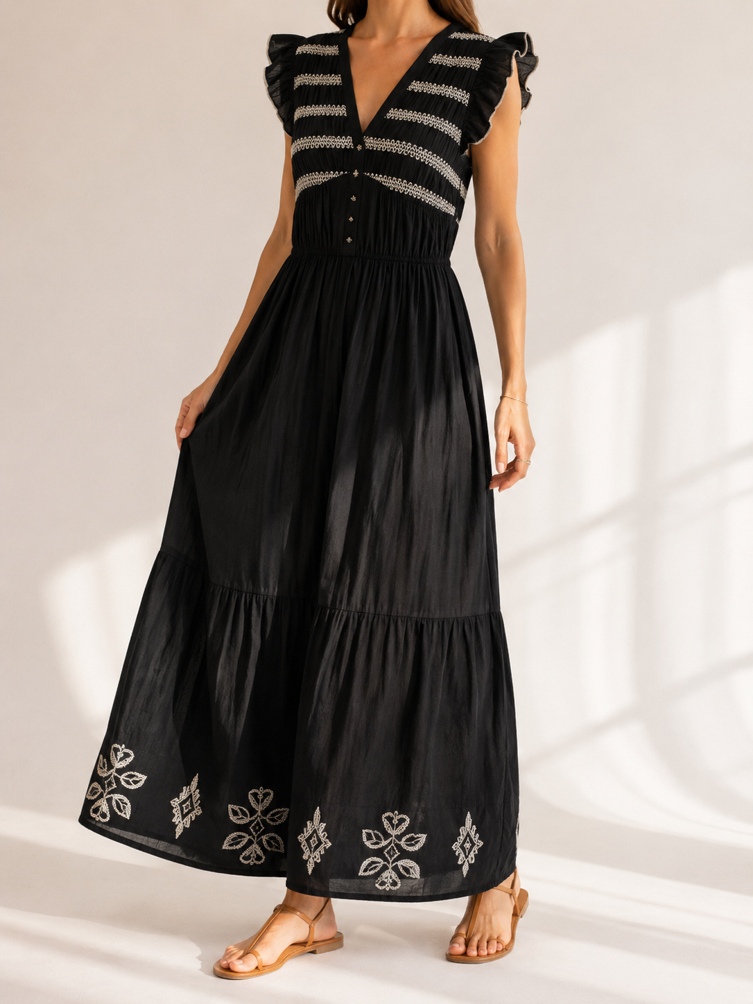 D556BEFE-C983-4988-9144-2E42950815BE ΦΟΡΕΜΑ NEFELI MAXI DRESS ΜΕ ΚΕΝΤΗΜΑ ΚΑΙ ΒΟΛΑΝ ΜΑΝΙΚΙΑ ΣΕ ΜΑΥΡΟ - Image 1